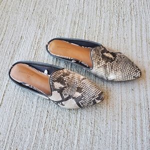Universal Thread snakeskin flats slide on 8.5